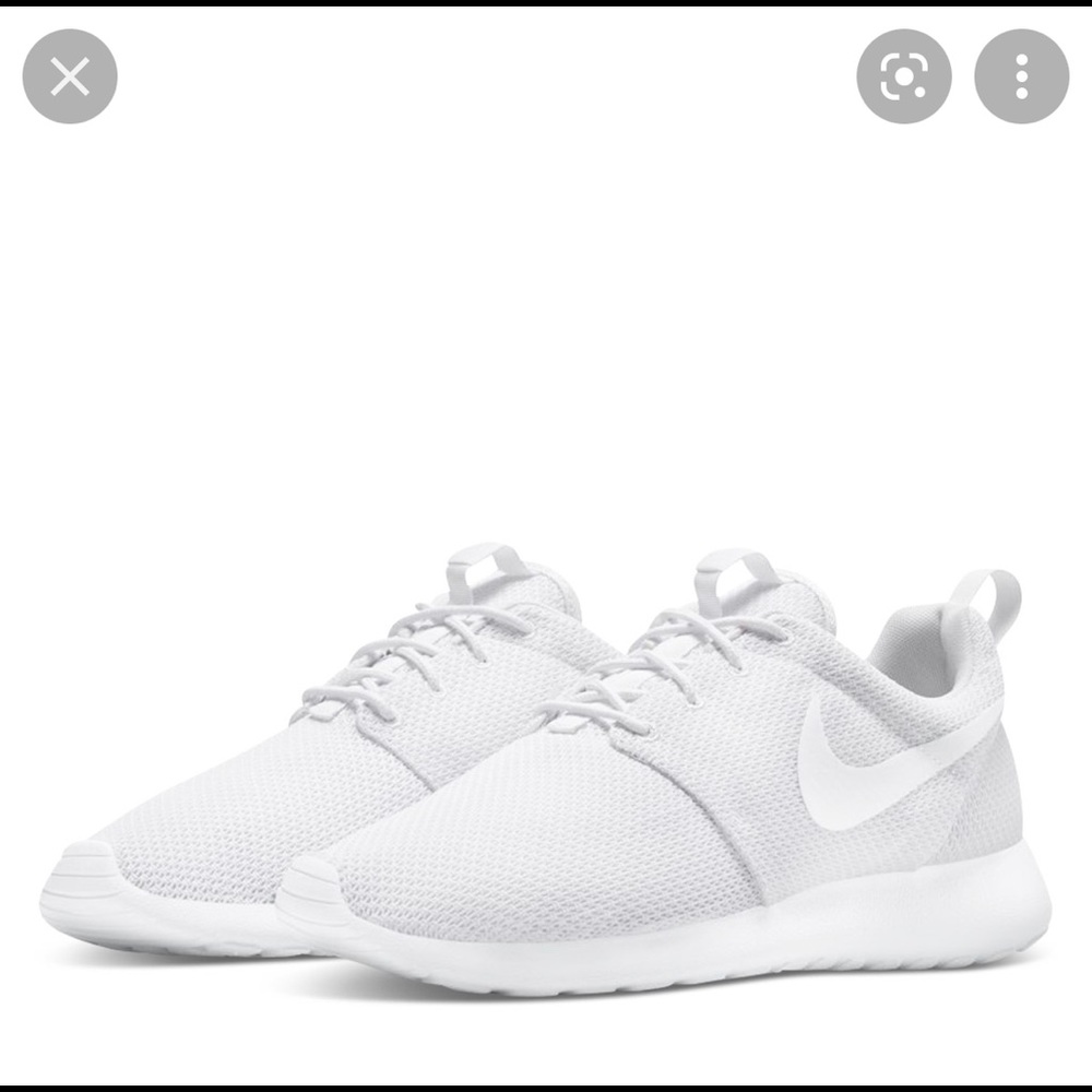White Nike Roshes